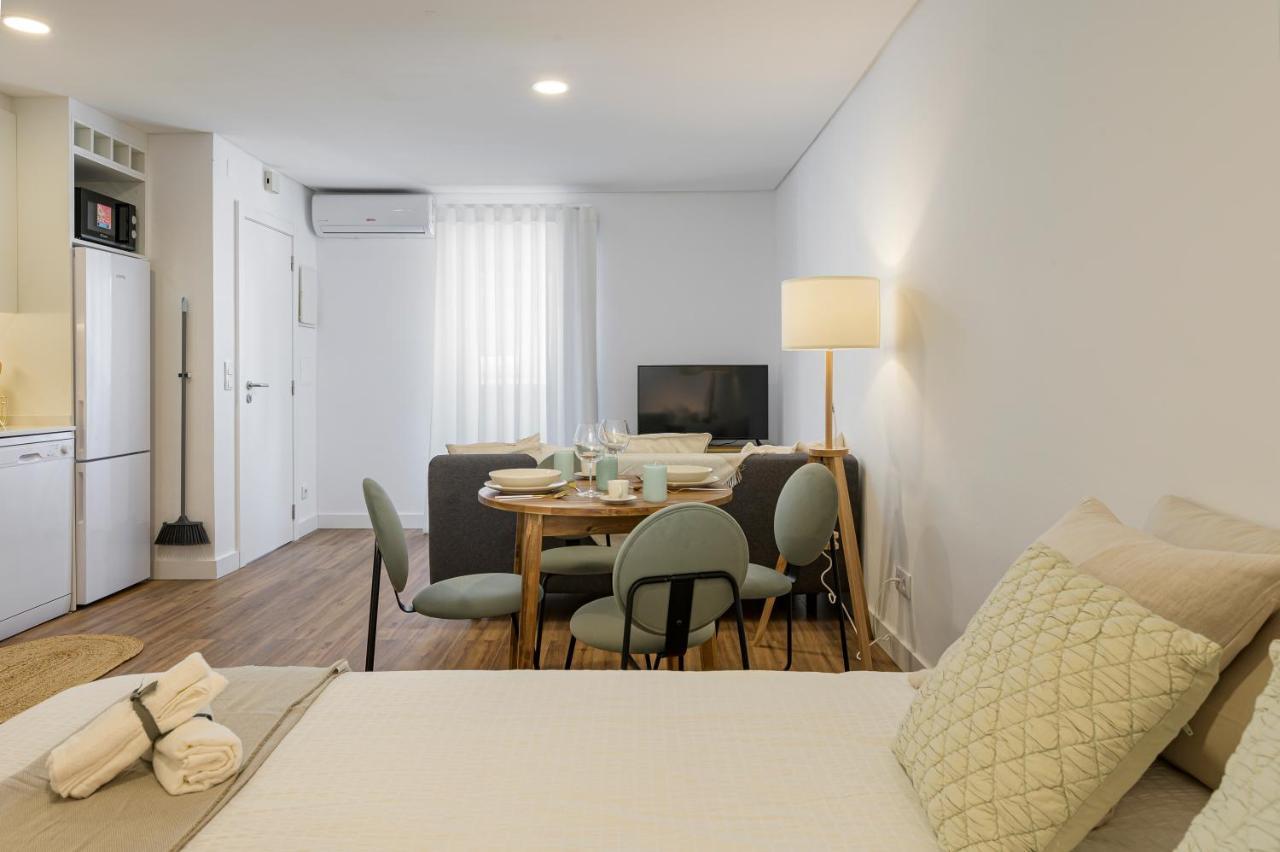 Chalet Marias - Parede Beach Apartments Экстерьер фото