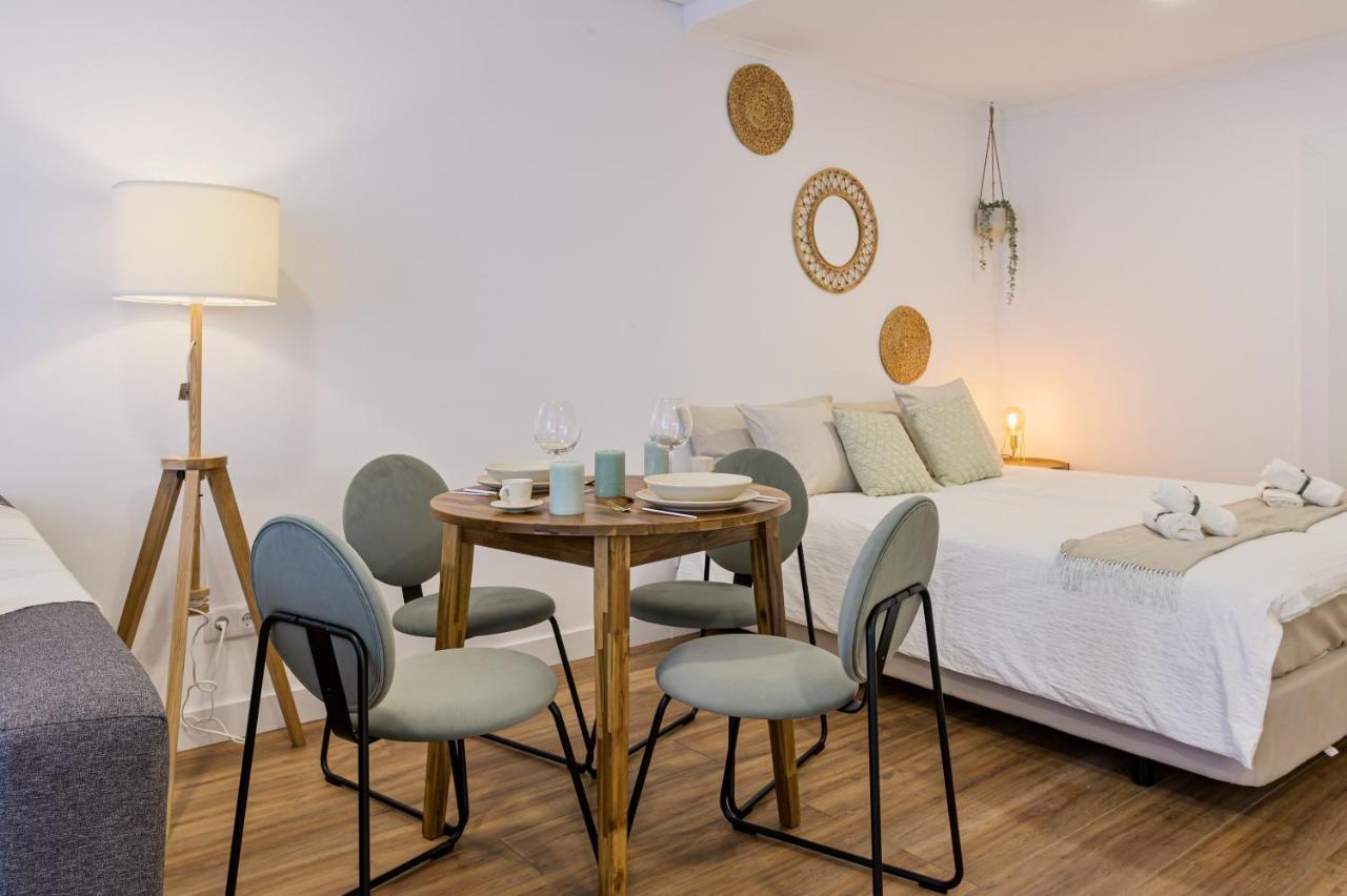 Chalet Marias - Parede Beach Apartments Экстерьер фото